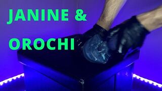 BAD DRAGON Janine and Orochi demonstration - porn video